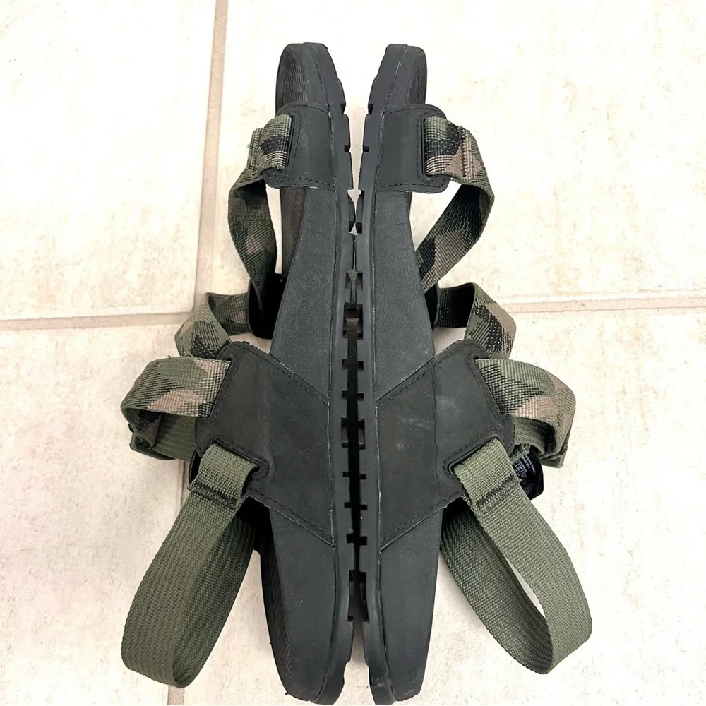 Chaco Men's Z/cloud Lowdown sport Sandal camo comfy hiking military size 11